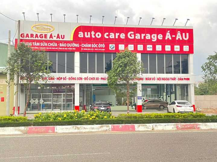 Garage Image 5
