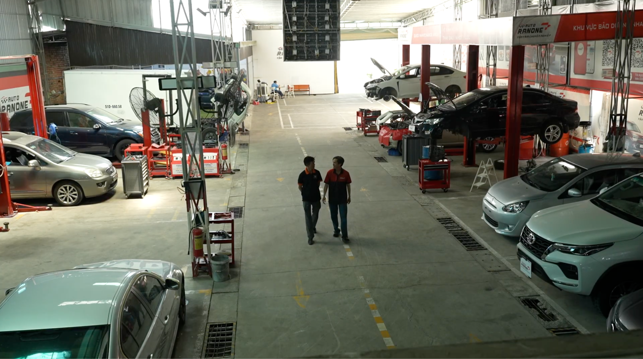 Garage Image 2